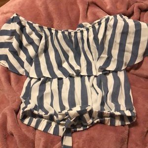 New — American Eagle off the shoulder top